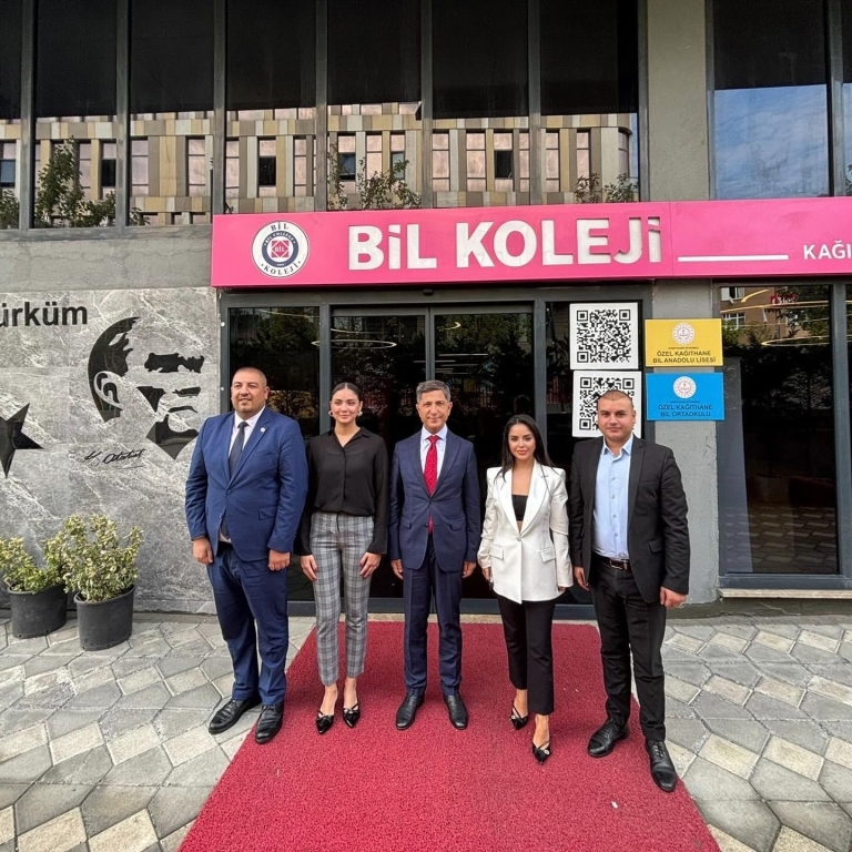 KAĞITHANE KAYMAKAMIMIZ SN. NİYAZİ ERTEN, OKULUMUZU ZİYARET ETTİ. KIYMETLİ ZİYARETLERİ İÇİN SAYIN KAYMAKAMIMIZA TEŞEKKÜR EDERİZ. görseli 5