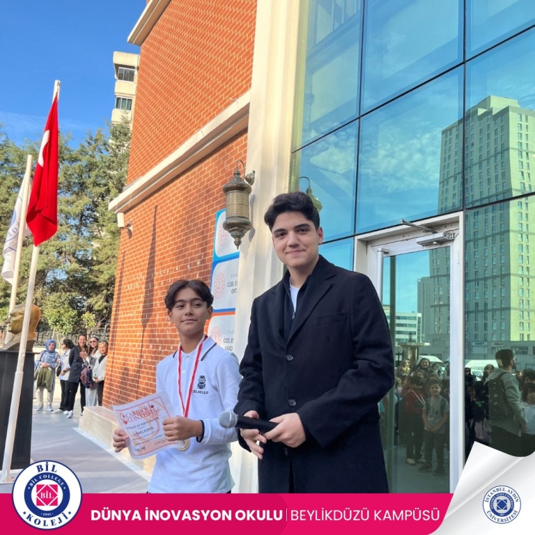 BİL ‘de Seçim Heyecanı✨ Ortaokul ve Lise kadememizde heyecan dolu okul başkanlığı seçimleri tamamlandı. Cumhuriyetin temeli olan “Demokrasi” kavramını benimseyen öğrencilerimiz sorumluluklarını yerine getirerek sandığa gelip oylarını kullandılar.✨ Sandık kurulu tarafından sayılan oylara göre, ✨Ortaokul temsilcimiz 5. Sınıf öğrencimiz Ali Aybars KESKİN, ✨Lise temsilcimiz 9. Sınıf öğrencimiz Yusuf Kerem DELEK seçilmiştir. Öğrencilerimize yeni görevlerinde başarılar diliyoruz.