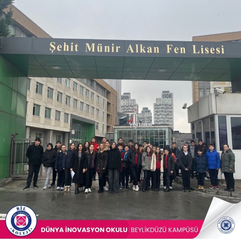 “Okul Tanıtım Gezileri” programı kapsamında, 7. ve 8. sınıf öğrencilerimizle birlikte Şehit Münir Alkan Fen Lisesi’ni ziyaret ettik. Bizleri misafirperverlikle ağırladıkları için okul yönetimine ve öğretmenlerine teşekkür ederiz