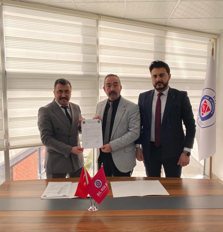 Kırşehir Bil Koleji ve Türkiye Kamu-Sen Kırşehir İl Temsilciliği Arasında Avantajlı Kayıt Protokolü İmzalandı