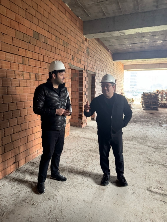 BİL Eğitim Kurumları Strateji Geliştirme Kurulu Başkanımız Sn. Ümit KALKO 2025-2026 Eğitim Öğretim döneminde açılacak olan okulumuzu ziyaret ederek incelemelerde bulundu. görseli 2