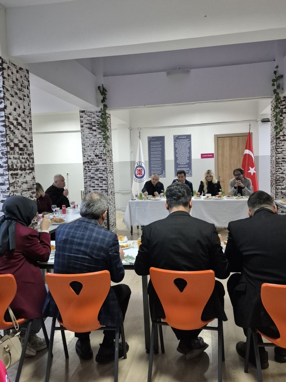 Eğitim Camiası ile İftar Buluşması görseli 5