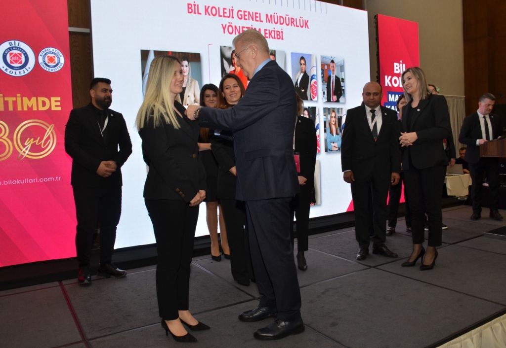 Prof. Dr. Mustafa Aydın’dan Rozet Merasimiyle Anlamlı Kapanış görseli 3
