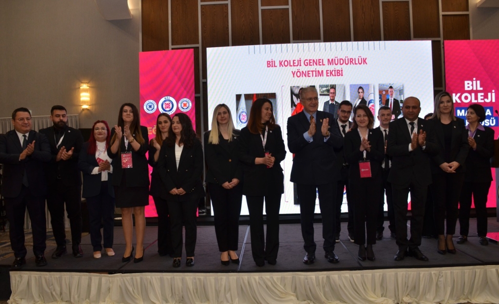 Prof. Dr. Mustafa Aydın’dan Rozet Merasimiyle Anlamlı Kapanış görseli 5