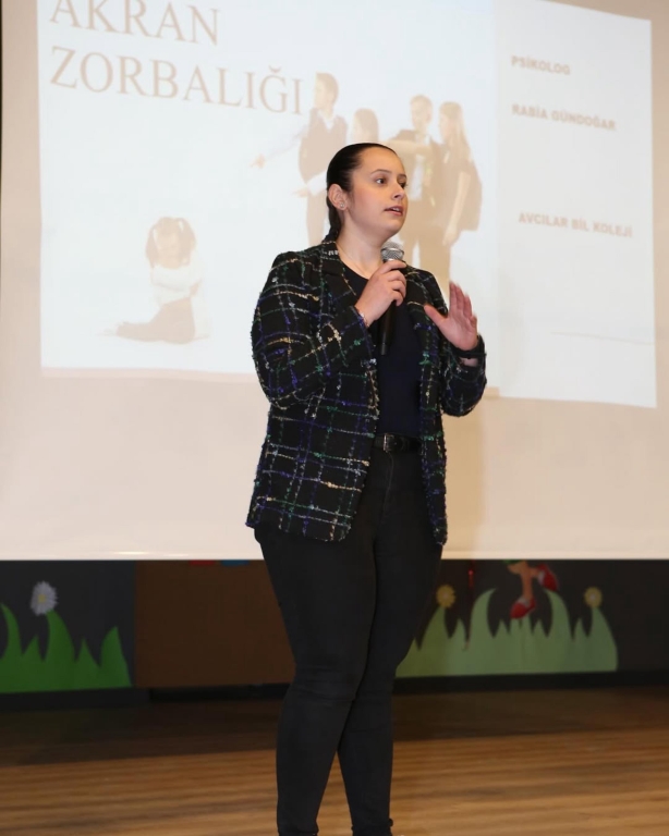 Akran Zorbalığına Karşı Farkındalık Semineri Ortaokul öğrencilerimize, Psikolog Rabia Gündoğar tarafından ‘’Akran Zorbalığı” konulu seminer gerçekleştirildi. görseli 6
