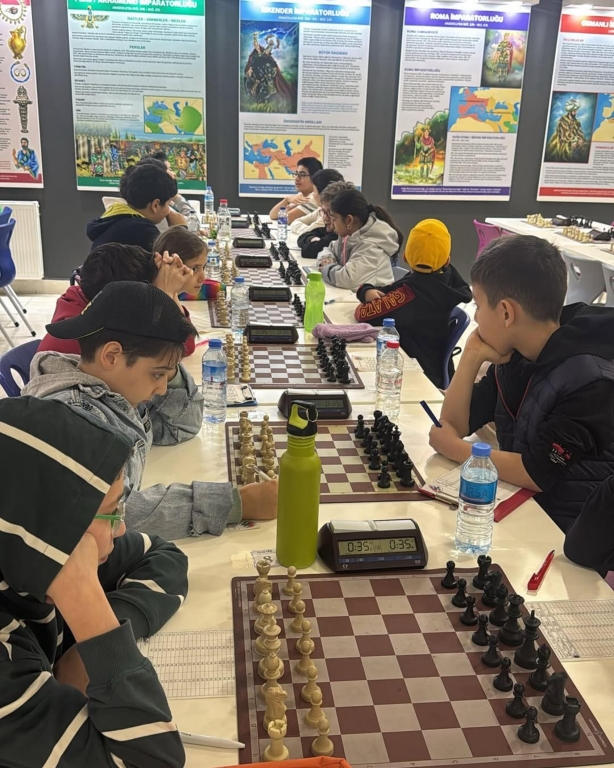 BİL CHESS 1. Hamle Satranç Turnuvası ♟️ 7-12 yaş kategorisi teknik toplantımızdan kareler sizlerle! görseli 11
