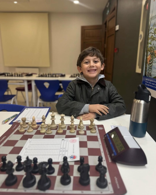 BİL CHESS 1. Hamle Satranç Turnuvası ♟️ 7-12 yaş kategorisi teknik toplantımızdan kareler sizlerle! görseli 13