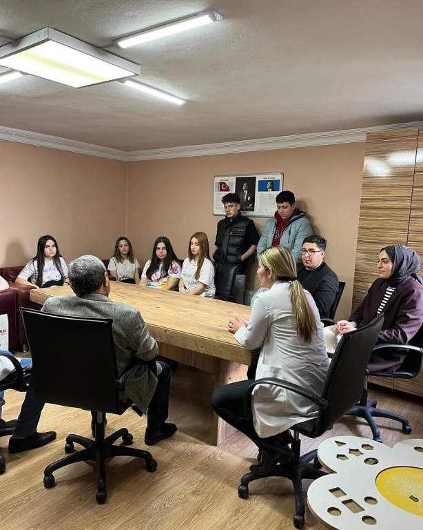 Her birey özeldir ve farklılıklarımız bizi biz yapar. 21 Mart, Dünya Down Sendromu Farkındalık Günü olarak kutlanıyor. görseli 2