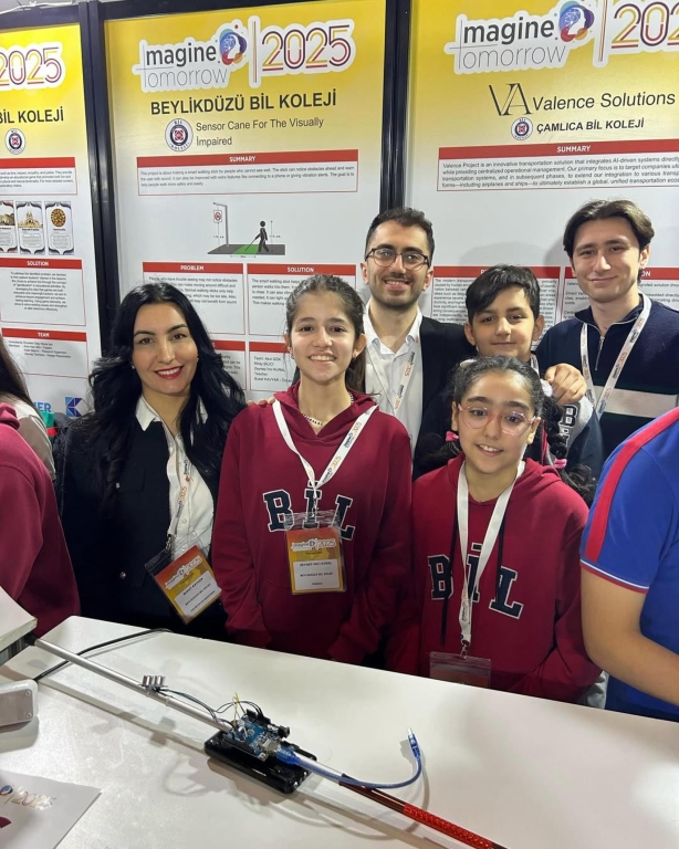 Beylikdüzü Bil Koleji olarak Imagine Tomorrow 2025’teyiz! Girişimcilik, inovasyon ve yaratıcılıkla dolu bu uluslararası arenada takım ruhumuz, fikirlerimiz ve cesaretimizle yerimizi aldık!