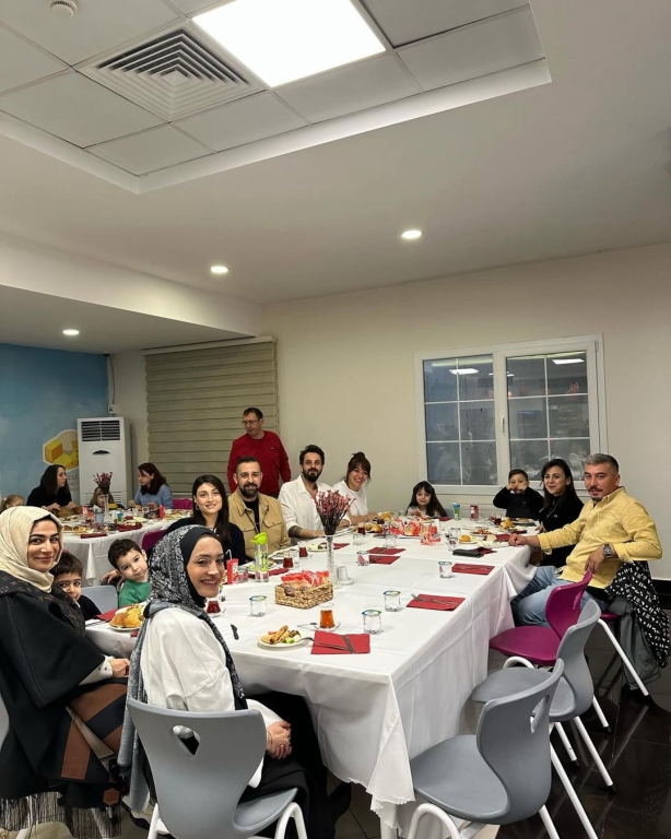 Bugün Ailem Okulda etkinliğimizde öğrencilerimiz ve kıymetli velilerimizle harika bir gün geçirdik ☀️ Birlikte kahvaltı yaptık görseli 3
