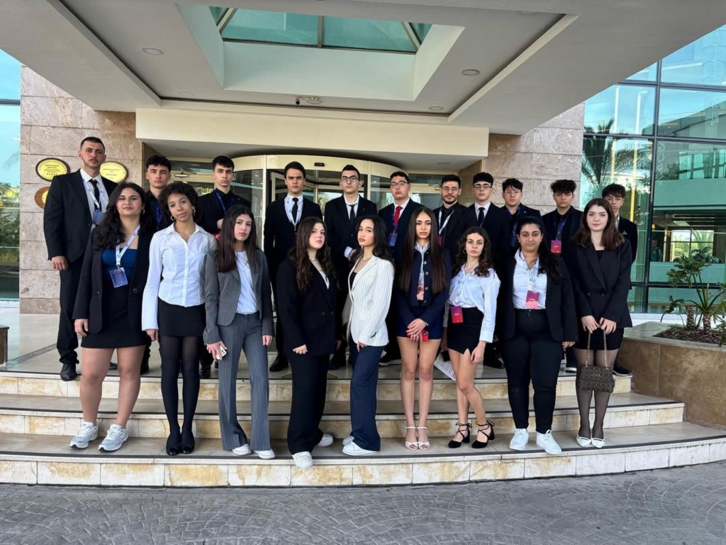 Kağıthane BİL Koleji BİL MUN’da! Antalya | BİL MUN 2025 3. Gün | Kapanış & Sertifikalar Üçüncü gün, verimli tartışmaların sonuna yaklaşırken bizleri gururlandıran, birincilik ile okulumuzu temsil eden Eymen Kütük’e ve en iyi delegeler listesine giren “Hasan Ezel Yıldız” ı ve “Eymen Kütük” ü tebrik ediyoruz. @bilmunconference #BİLMUN #KağıthaneBİLKoleji #MUN2025 #LiderlerYetişiyor görseli 7