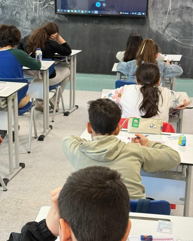 Okula Kabul ve Bursluluk Sınavımızın ilk gününü başarıyla tamamladık! Bugün sınavımıza katılan tüm öğrencilerimize başarılar dileriz. Gösterdiğiniz ilgi ve güven için değerli velilerimize ve bizleri tercih eden herkese gönülden teşekkür ederiz. Eğitim yolculuğunda birlikte ilerlemek dileğiyle! #BurslulukSınavı #EğitimdeFırsat #GeleceğeBirAdım #BaşarıDoluYolculuk görseli 7