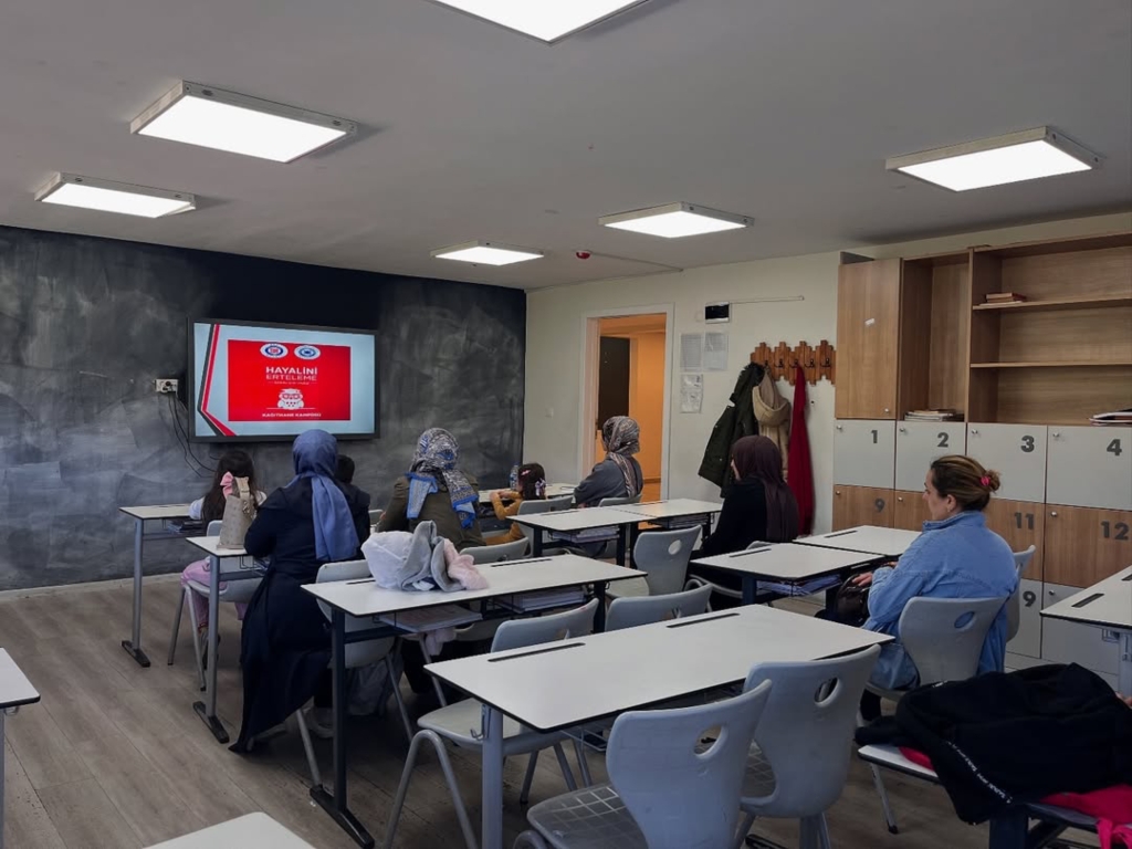Bugün Kağıthane BİL Koleji’nde Bursluluk Sınavı Heyecanı Vardı Sınava katılan tüm öğrencilerimize ve ailelerine teşekkür ederiz. Başarı dolu bir eğitim yolculuğunda birlikte ilerlemek dileğiyle #KağıthaneBİL #BurslulukSınavı görseli 4