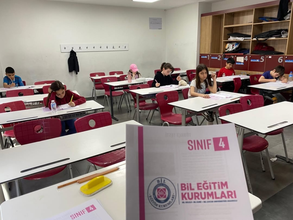 Kağıthane BİL Koleji’nde Okula Kabul ve Bursluluk Sınavımızı yoğun katılımla tamamladık. Sınava katılan tüm öğrencilerimize ve ailelerine teşekkür ederiz. Başarı dolu bir eğitim yolculuğunda birlikte ilerlemek dileğiyle #KağıthaneBİL #bursluluksinavi görseli 4