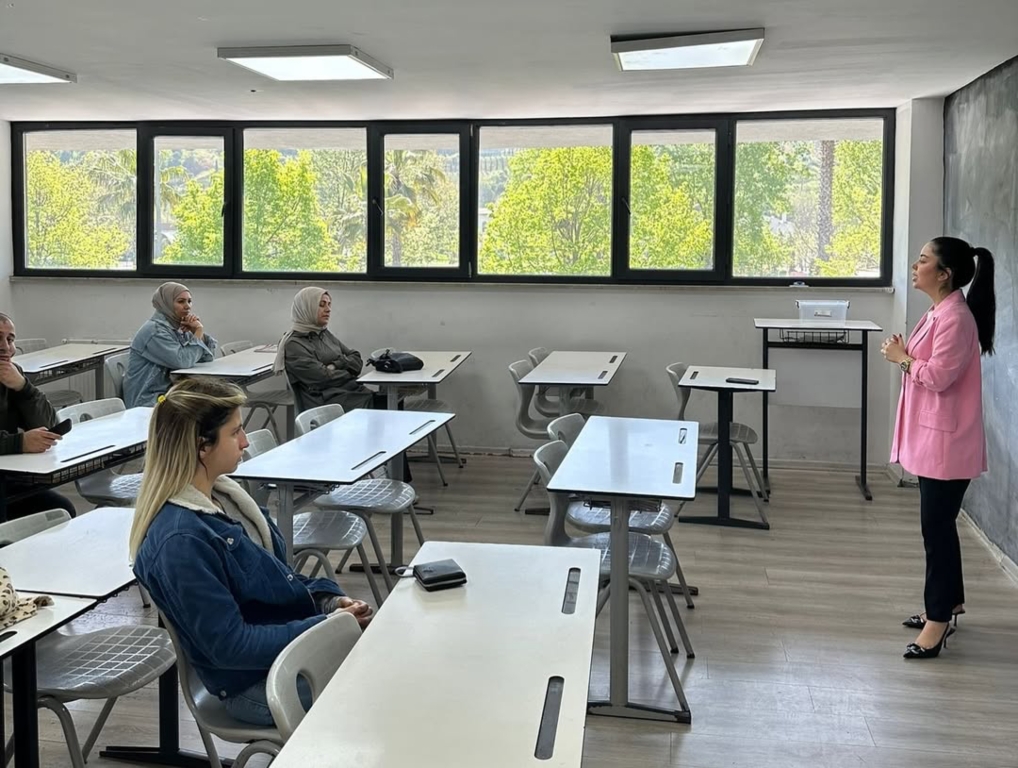 Kağıthane BİL Koleji’nde Okula Kabul ve Bursluluk Sınavımızı yoğun katılımla tamamladık. Sınava katılan tüm öğrencilerimize ve ailelerine teşekkür ederiz. Başarı dolu bir eğitim yolculuğunda birlikte ilerlemek dileğiyle #KağıthaneBİL #bursluluksinavi görseli 5