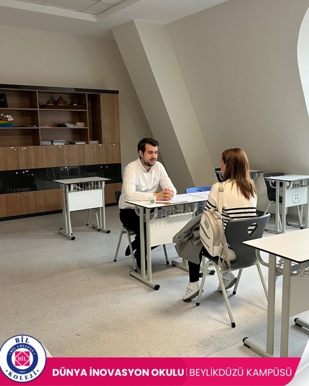 Bugün öğrencilerimizin en değerli destekçileri olan kıymetli velilerimizle bireysel veli toplantımızı gerçekleştirdik! Her bir öğrencimizin akademik ve sosyal gelişimini detaylıca ele aldığımız bu özel buluşmalarda, iş birliğimizin ne kadar kıymetli olduğunu bir kez daha hissettik. Öğrencilerimizin başarıları, Karakter gelişimleri, Eğitim hayatlarındaki hedefleri ve Velilerimizin değerli katkılarıyla geleceğe daha emin adımlarla yürüyoruz. Her biriyle birebir görüşmeler yaparak öğrencilerimiz için en doğru yol haritasını birlikte belirledik. Katılım sağlayan ve desteğini bizden esirgemeyen tüm velilerimize teşekkür ederiz! Birlikte daha güçlü, daha bilinçli ve daha başarılı nesiller için çalışmaya devam ediyoruz! #VeliToplantısı #Ortaokul#lise#anaokulu#EğitimdeİşBirliği #GelecekİçinElEle #ÖğrenciVeliÖğretmenBağlılığı görseli 7