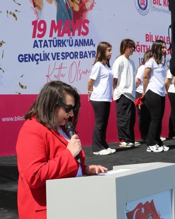 19 Mayıs Coşkusu Kağıthane Bil Koleji’nde Bugün, Gazi Mustafa Kemal Atatürk’ün gençliğe armağan ettiği bu anlamlı günü öğrencilerimizle birlikte coşku ve gurur içinde kutladık. Gençliğin azmini, umudunu ve enerjisini yansıttığımız etkinliğimizde; spor gösterilerinden şiirlere, müzik dinletilerinden zeybek oyununa kadar dopdolu bir programla 19 Mayıs’ı yaşadık. Başta Gazi Mustafa Kemal Atatürk olmak üzere tüm kahramanlarımızı minnetle anıyoruz. Nice 19 Mayıs’lara, gençliğin aydınlık yolunda birlikte yürümeye devam. @kagithane_mem @kagithanekaymakamlik @kagithanebeltr @mustafahosyigit @erten.niyazi @mevlutoztekin34 @canerkaya.ck @fatih.celik.75 #19Mayıs #AtatürkÜAnmaGençlikVeSporBayramı görseli 23
