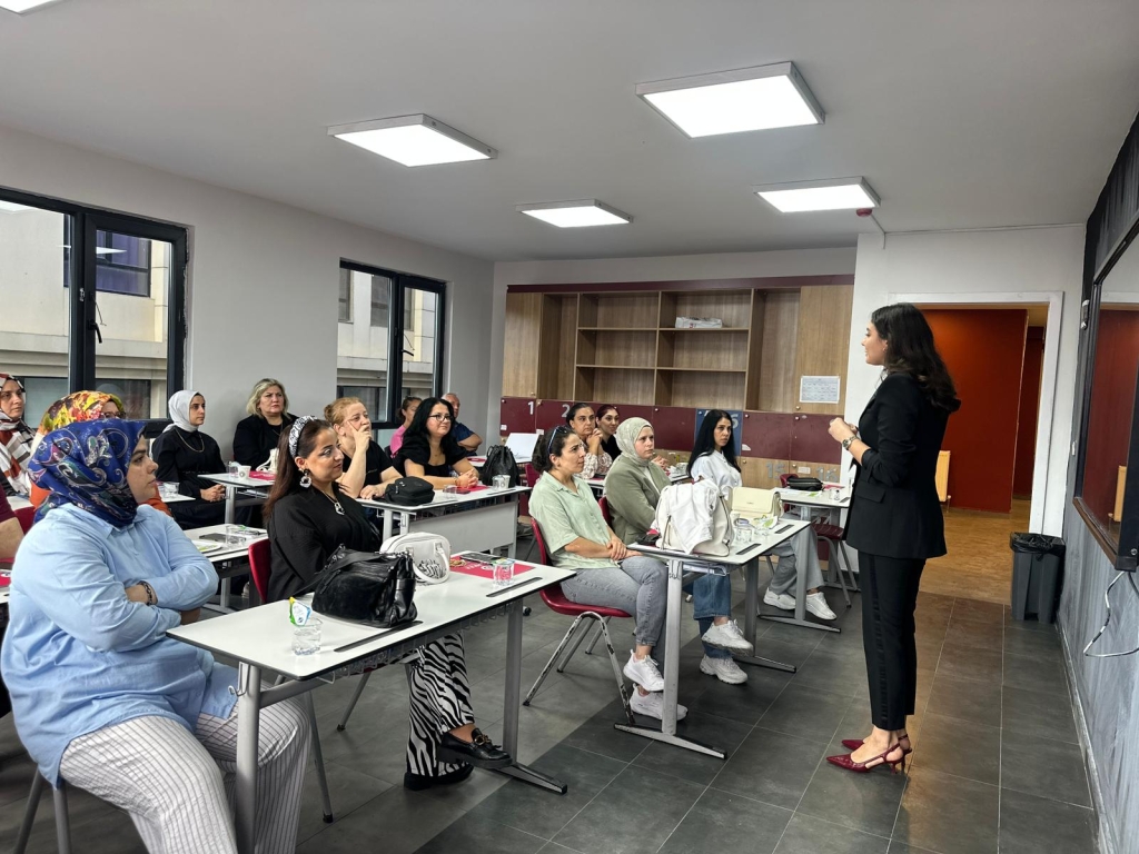 2025-2026 EĞİTİM ÖĞRETİM YILI İLK VELİ TOPLANTISINI GERÇEKLEŞTİRDİK.