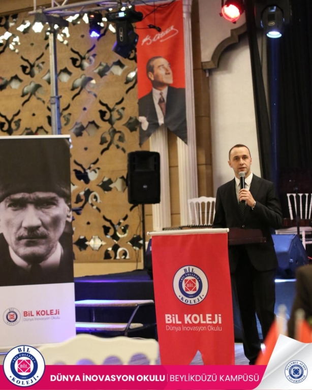BİL Kolejleri ailesi olarak Öğretmenler Günü yemeğinde bir araya geldik. Eğitime gönül veren, geleceği şekillendiren tüm öğretmenlerimizin emeklerini, özverisini ve yüreğini kutlamak için aynı sofrada buluşmak bizim için büyük bir mutluluk oldu. Birlikte nice ilham dolu yıllara… Tüm öğretmenlerimizin Öğretmenler Günü kutlu olsun! #ÖğretmenlerGünü #BİLAilesi #Eğitim #ÖğretmenlerGünüYemeği #BirlikteGüçlüyüz