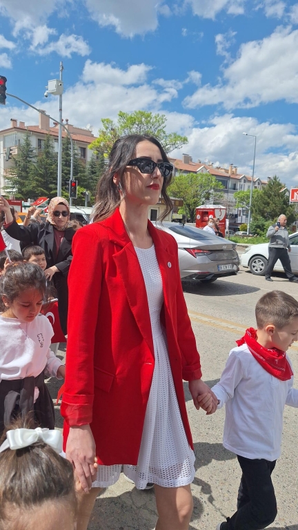 Bil Koleji’nde 19 Mayıs Ruhu Sokaklara Taştı!