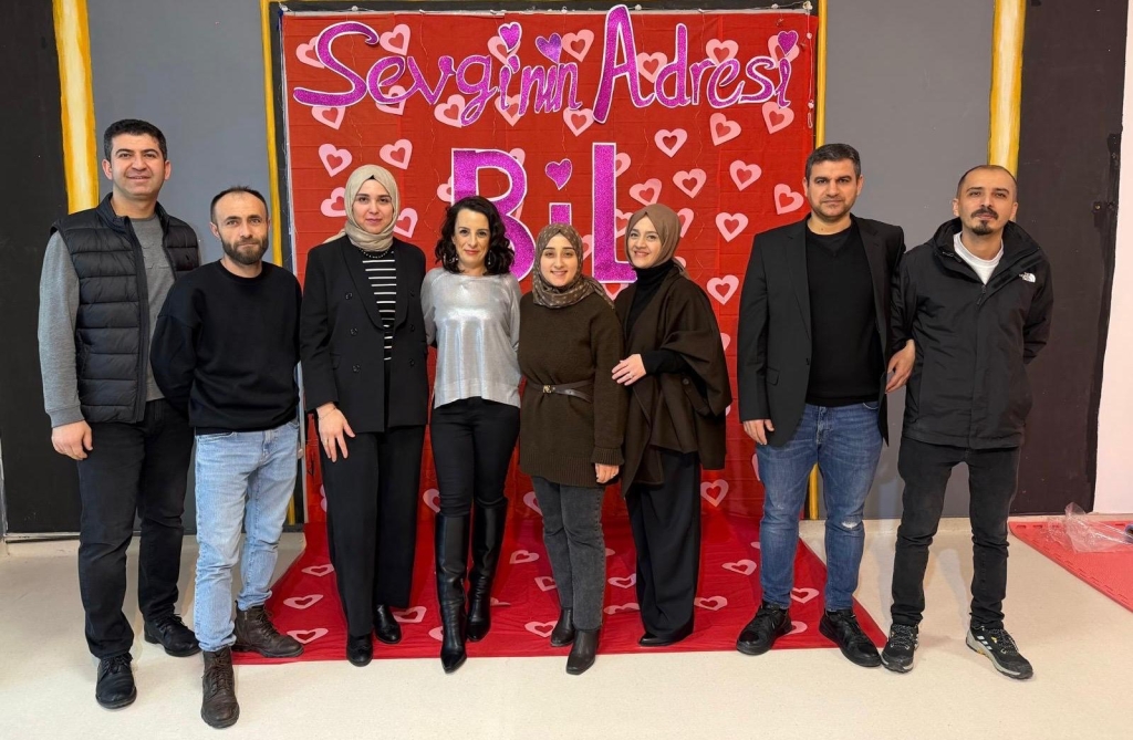 Lise'de Sevgi Günü ❤️ görseli 7
