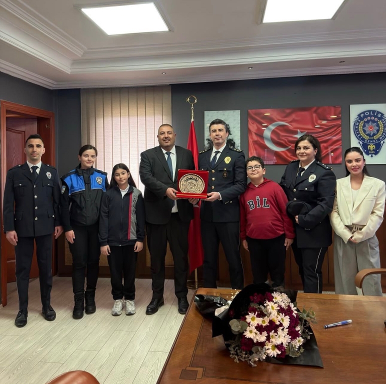 Polis Haftası’nda Anlamlı Ziyaret! görseli 2