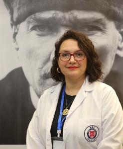 EMİNE BOZKURT